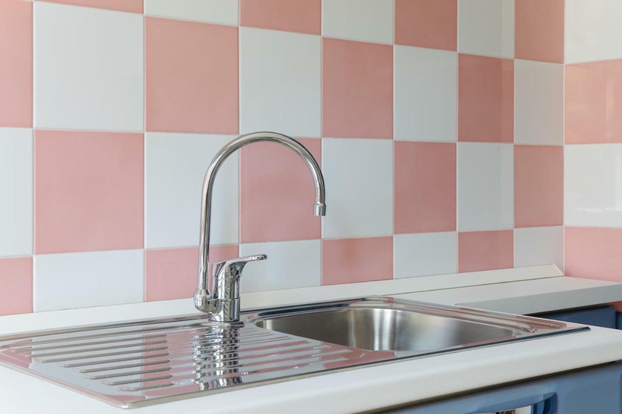Sant'Orsola Colorful Huge Apartment โบโลญญา ภายนอก รูปภาพ
